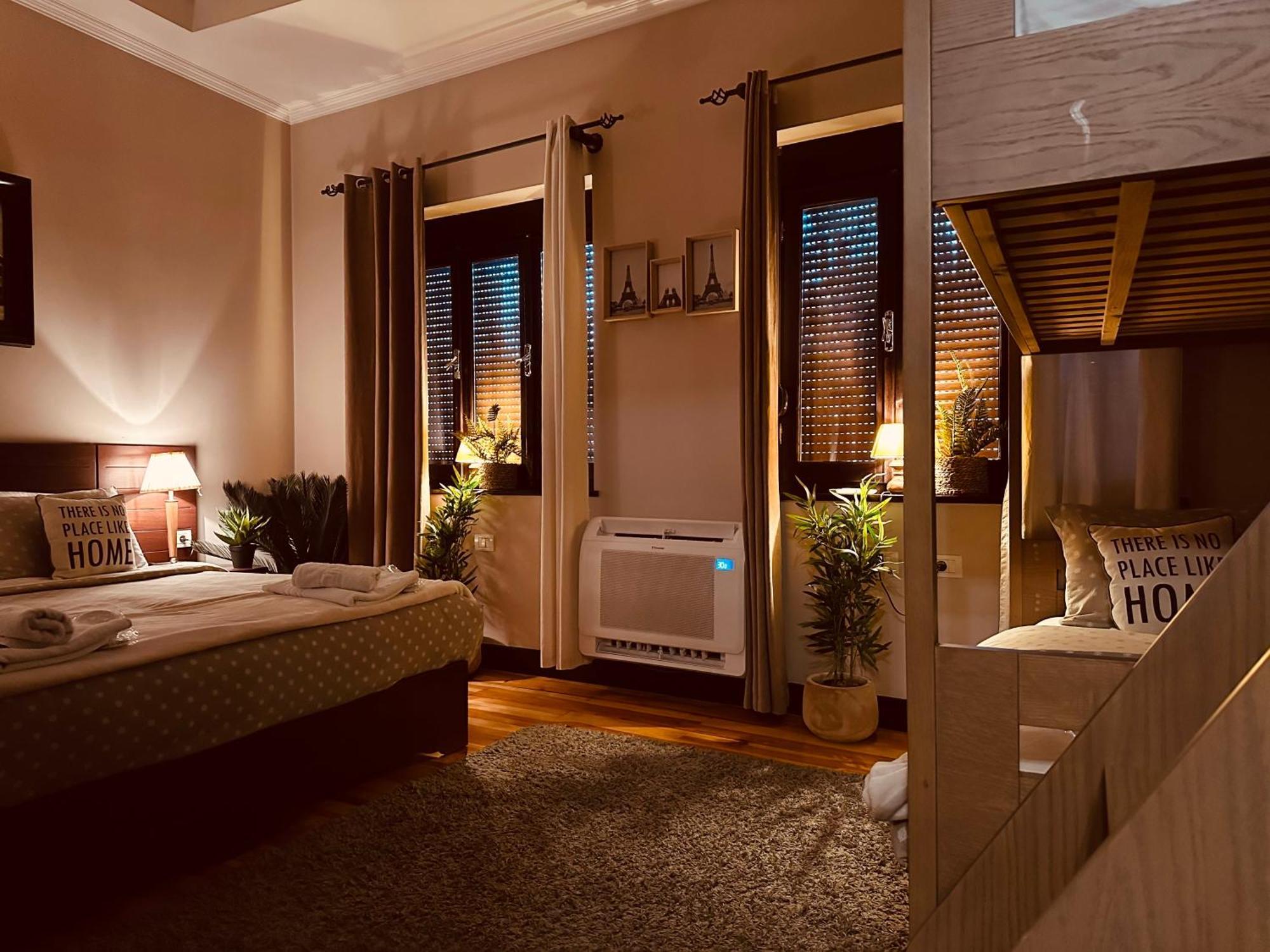 Villa Elezi 2 Корча Екстериор снимка